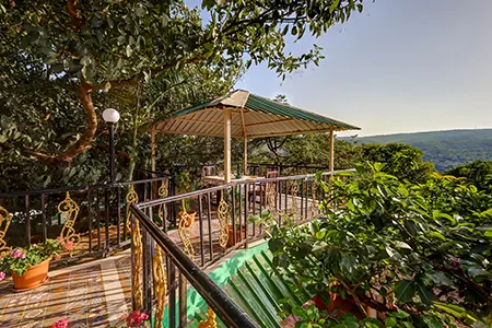 3 Bedrooms Villa in Mahabaleshwar with Gazebo